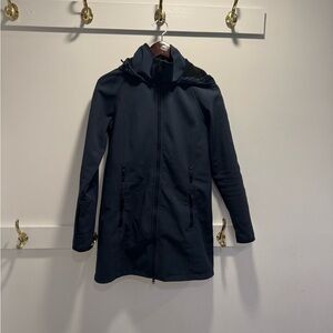 The North Face Women's Fleece lined waterproof Jacket - Navy Blue